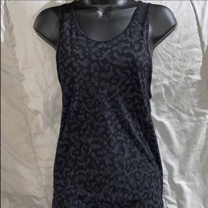Lululemon Gray & Black Camo Raserback Tank. (8)